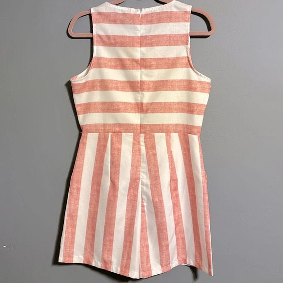 White and pink romper zipper back sleeveless vintage look size Large - Picture 2 of 9